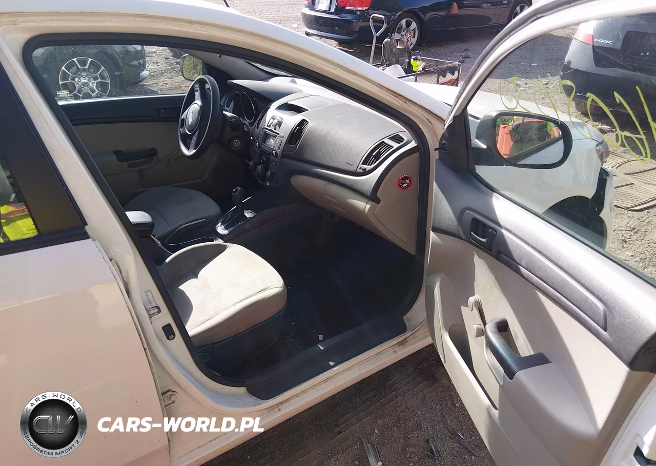2013 Kia Forte Lx VIN:KNAFT4A27D5714965 - 5