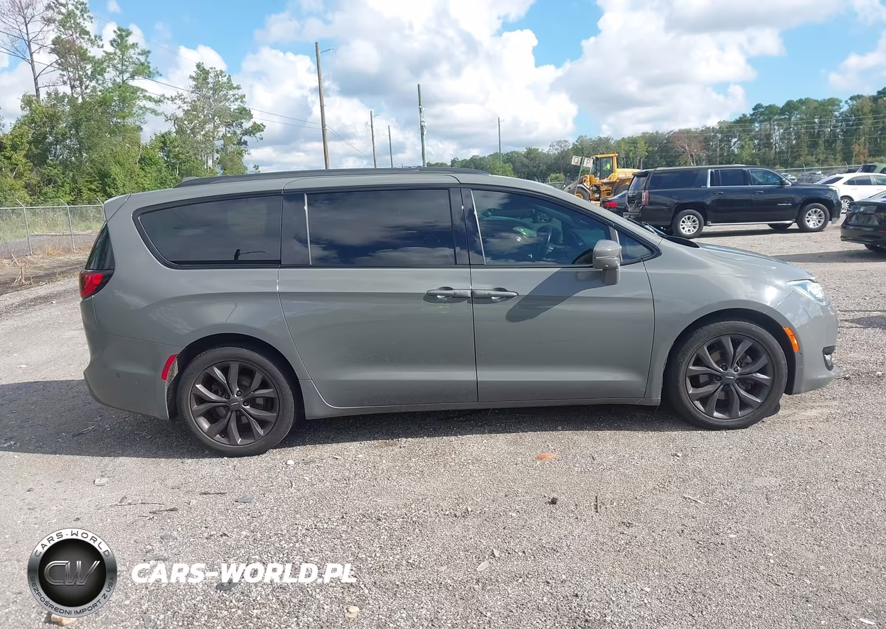 2020 Chrysler Pacifica 35Th Anniversary Limited VIN:2C4RC1GG2LR126734 - 13