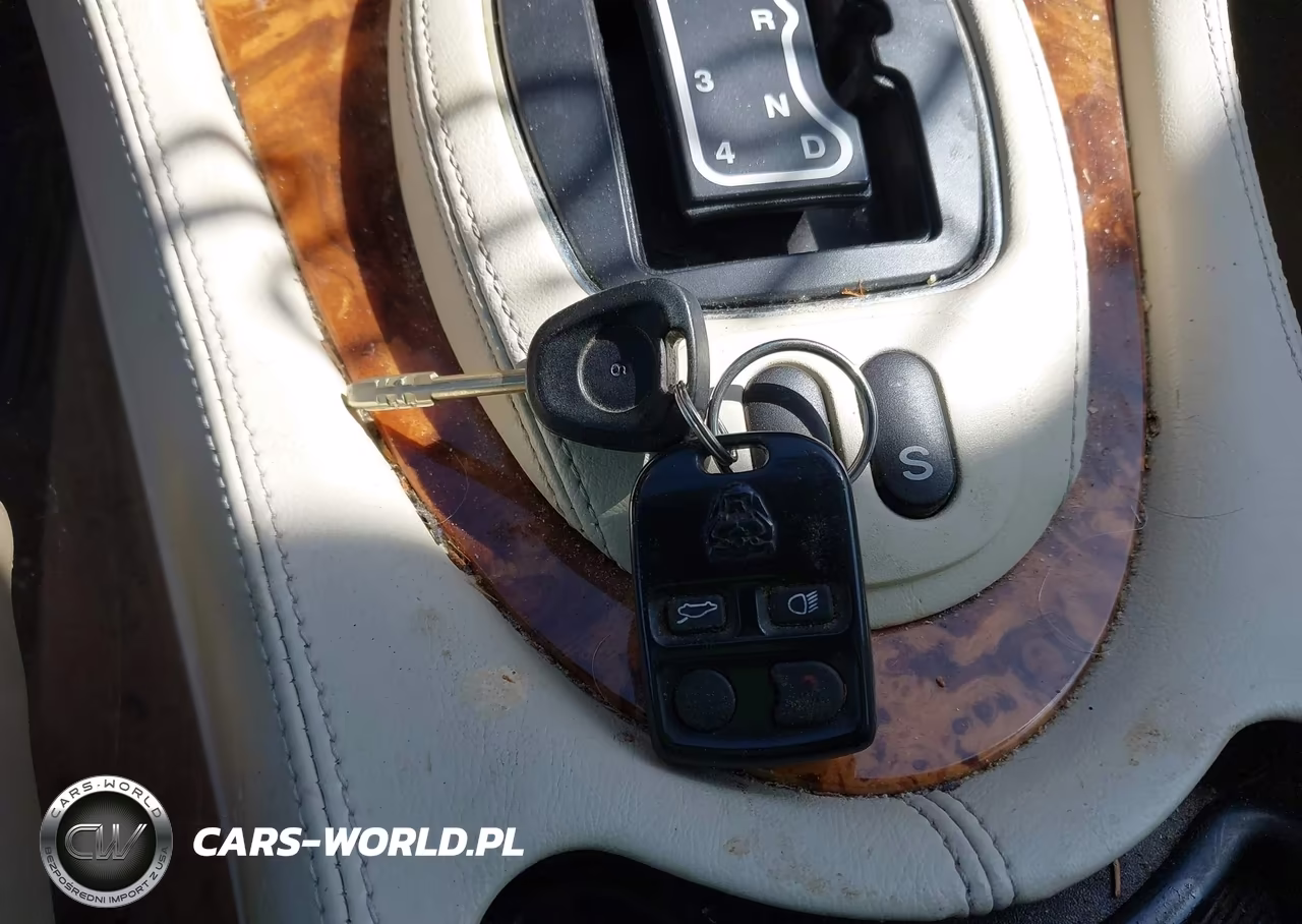 2003 Jaguar Xj Vanden Plas VIN:SAJDA24C23LF58387 - 11