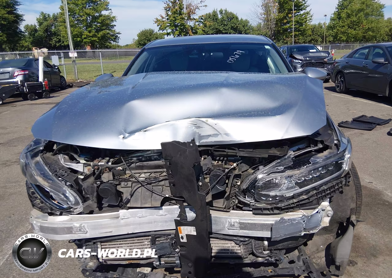 2018 Honda Accord Lx VIN:1HGCV1F14JA105674 - 12