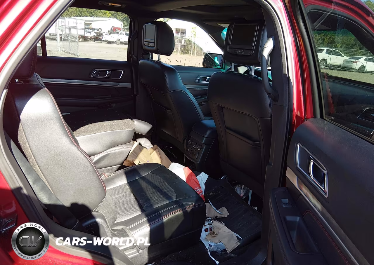 2016 Ford Explorer Sport VIN:1FM5K8GT0GGB39976 - 8