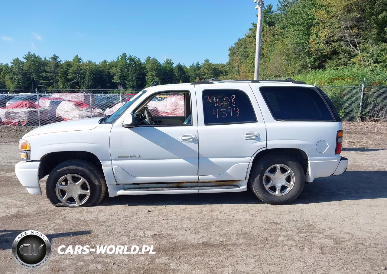 2005 GMC Yukon Denali VIN:1GKEK63U25J124343 - 12