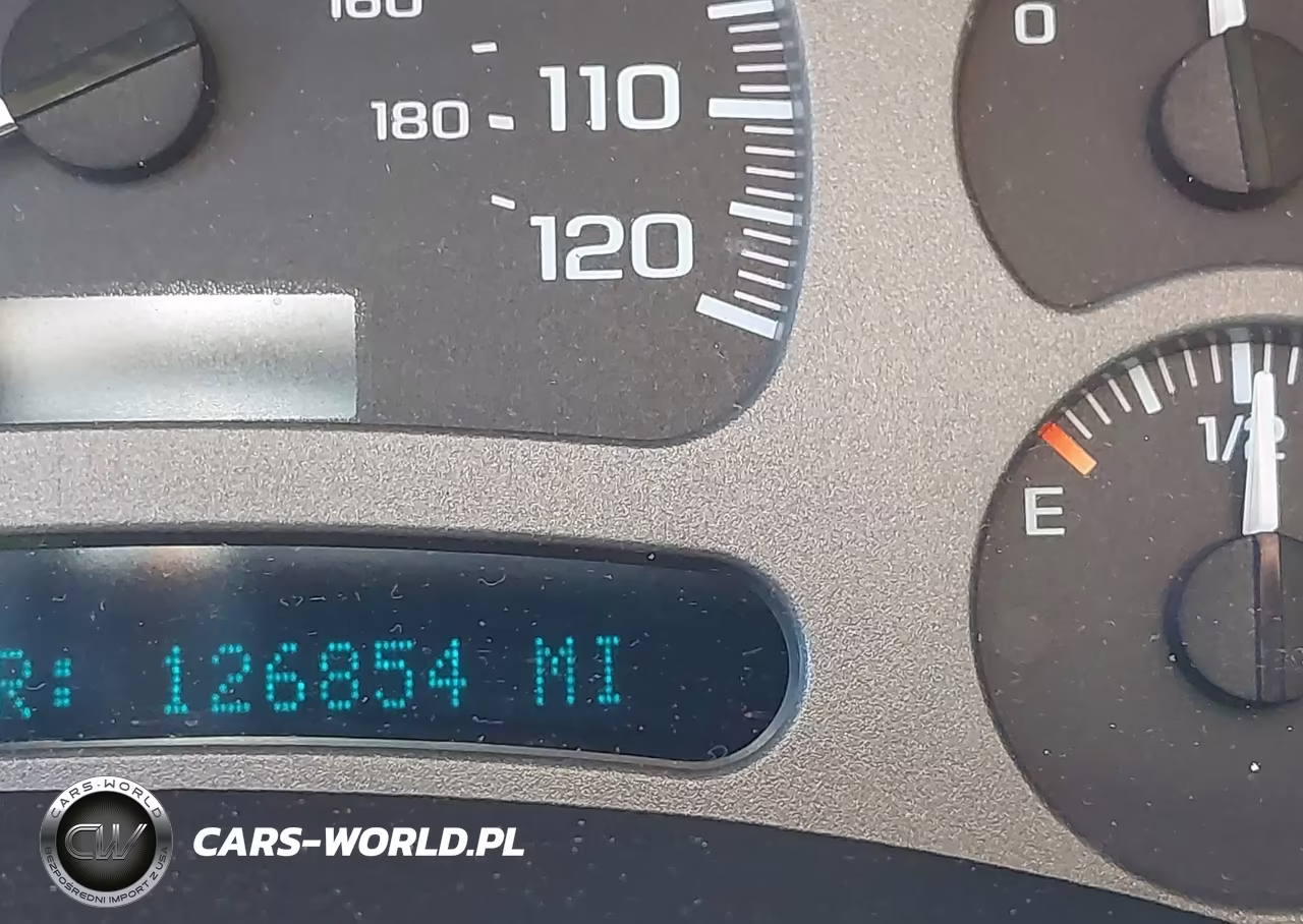 2005 GMC Yukon Denali VIN:1GKEK63U25J124343 - 7