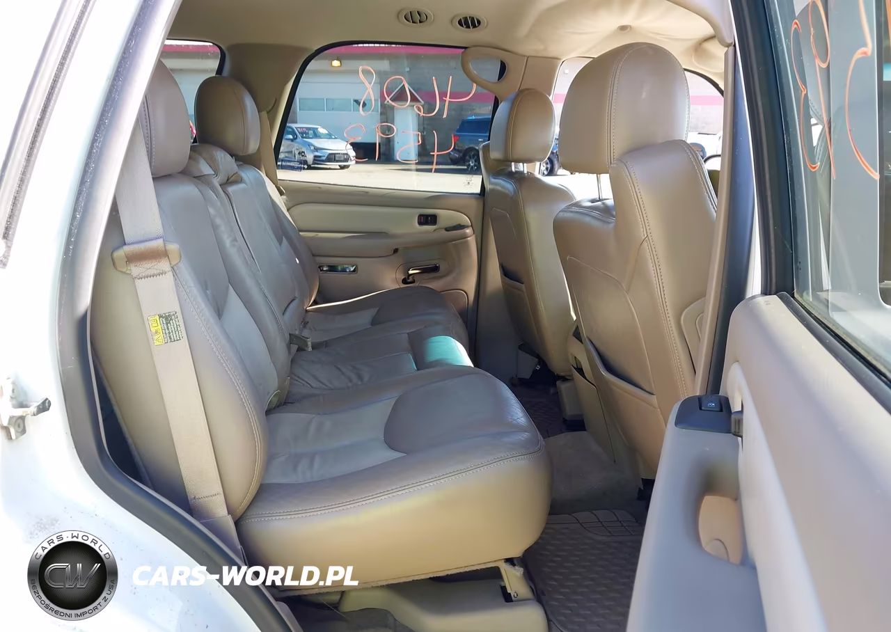 2005 GMC Yukon Denali VIN:1GKEK63U25J124343 - 8