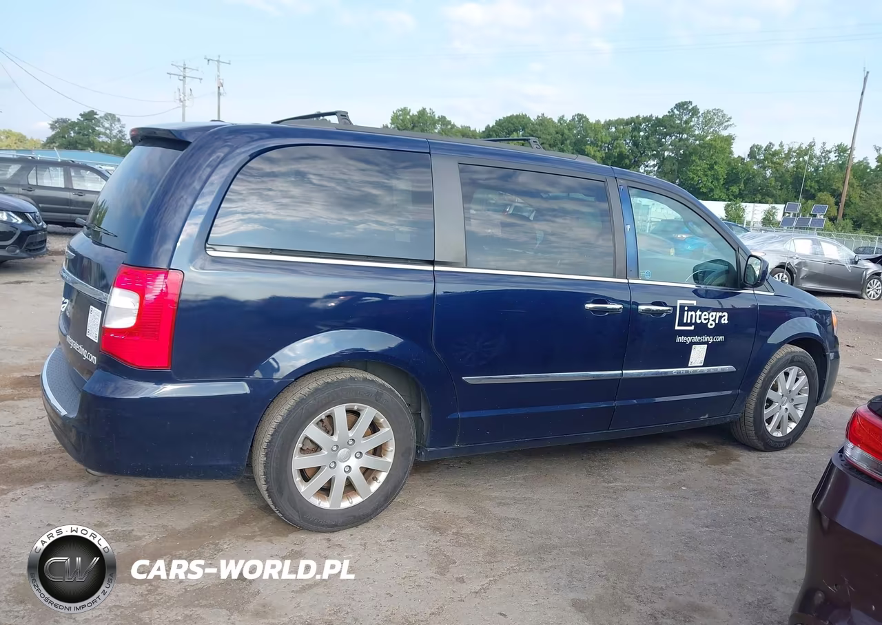 2016 Chrysler Town & Country Touring VIN:2C4RC1BG6GR200105 - 13