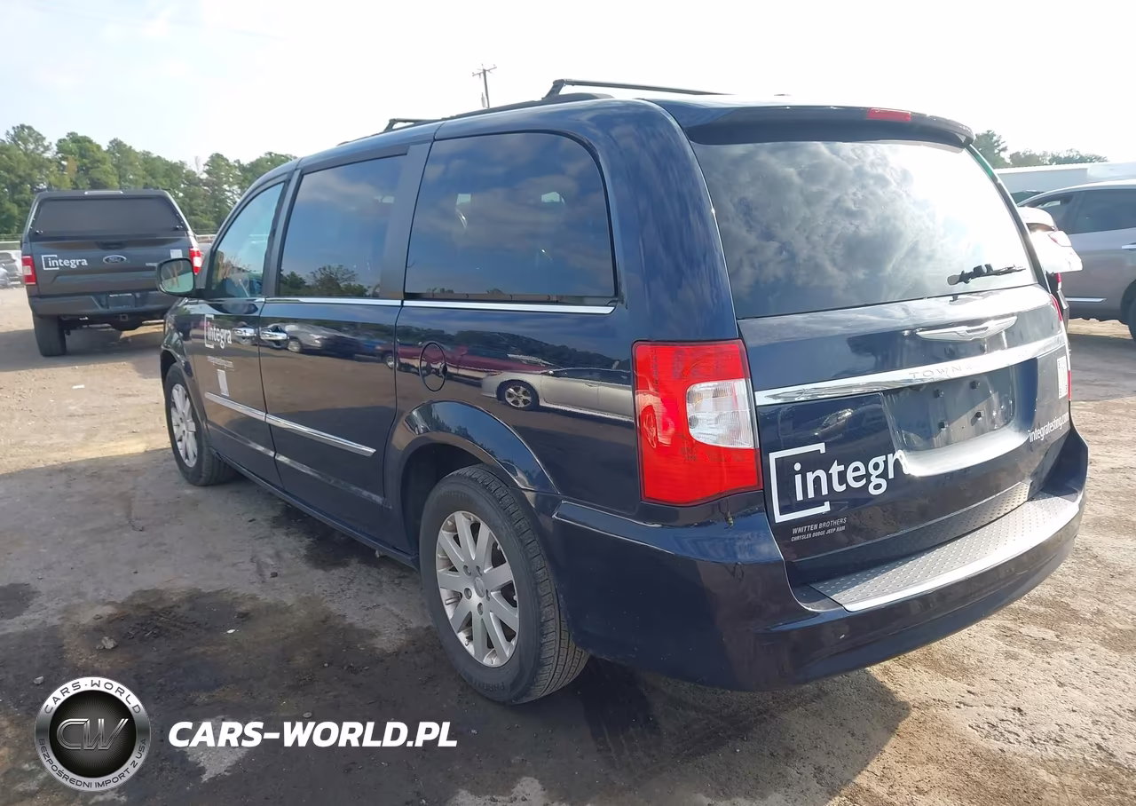 2016 Chrysler Town & Country Touring VIN:2C4RC1BG6GR200105 - 3