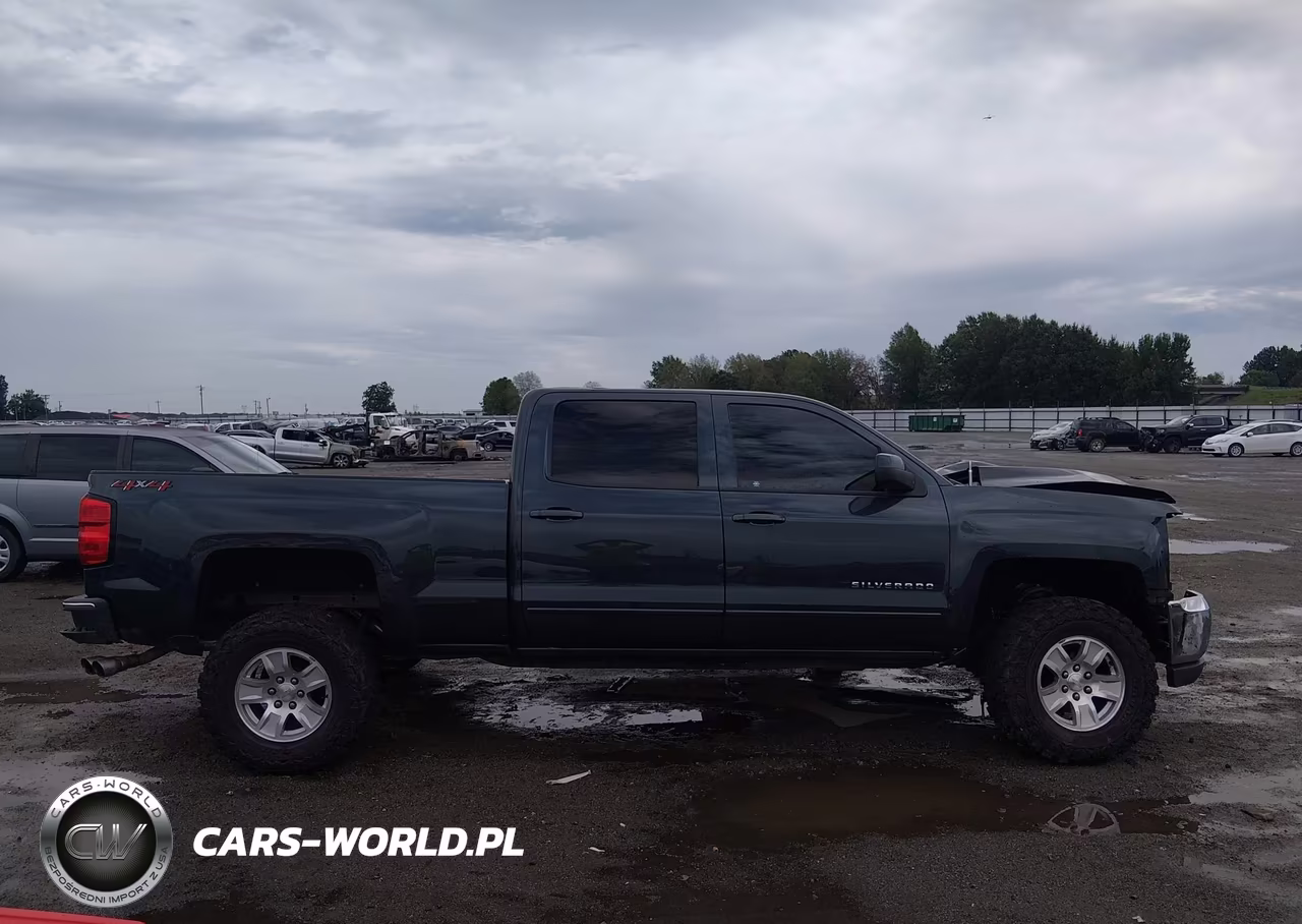 2018 Chevrolet Silverado 1500 1Lt VIN:1GCUKREC1JF221995 - 14