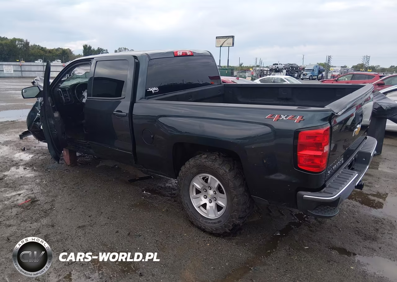 2018 Chevrolet Silverado 1500 1Lt VIN:1GCUKREC1JF221995 - 3