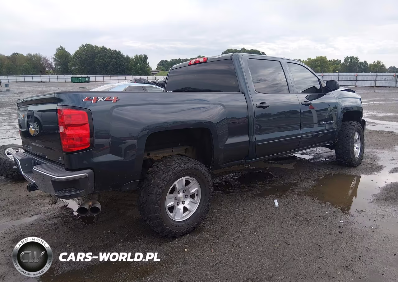 2018 Chevrolet Silverado 1500 1Lt VIN:1GCUKREC1JF221995 - 4