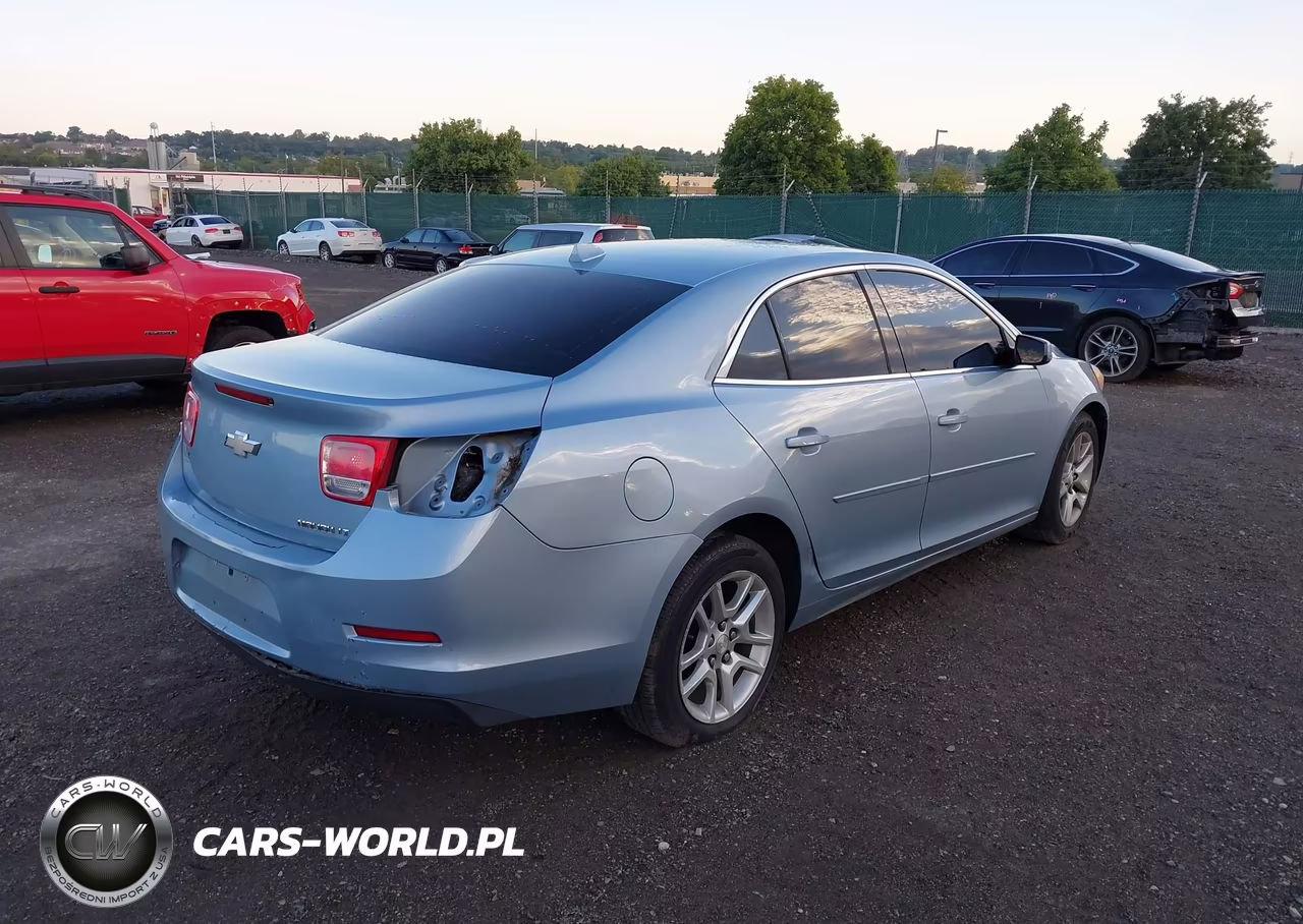 2013 Chevrolet Malibu 1Lt VIN:1G11C5SA8DU116486 - 4