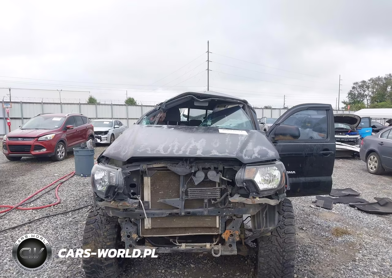 2014 Toyota Tacoma Base V6 VIN:3TMLU4EN8EM155753 - 13