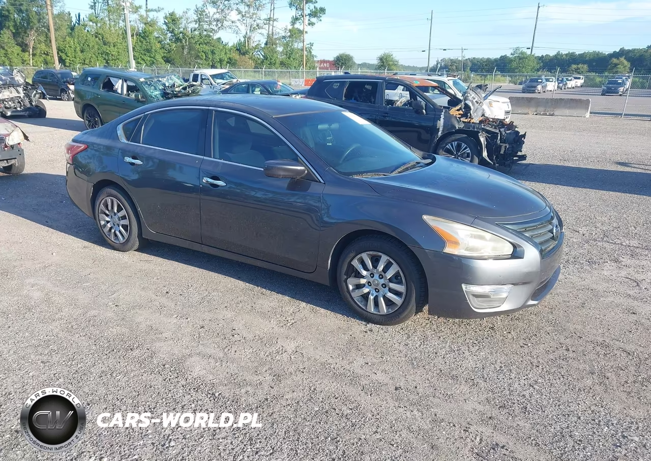 2013 Nissan Altima 2.5 S – zdjęcie 1 z 15