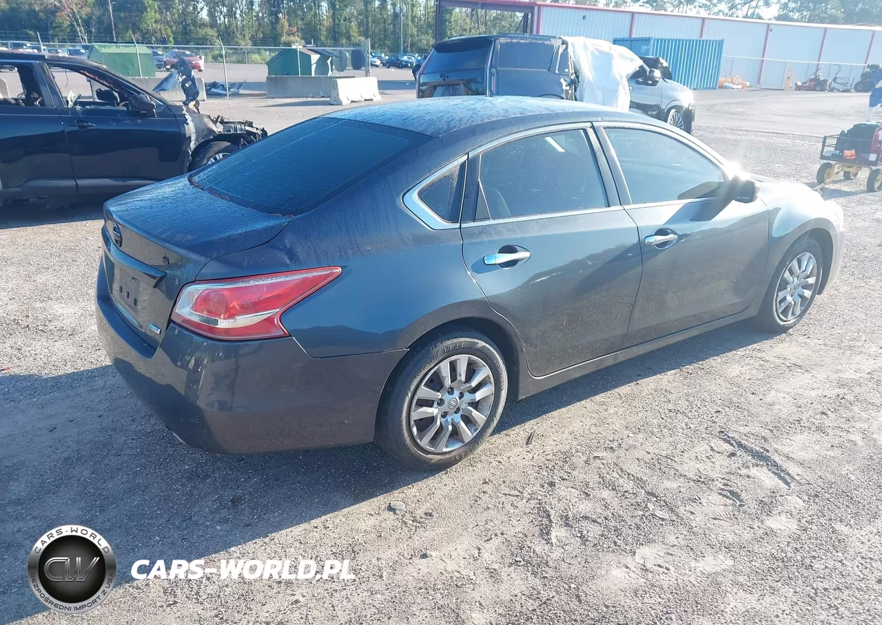 2013 Nissan Altima 2.5 S VIN:1N4AL3AP7DC244151 - 4