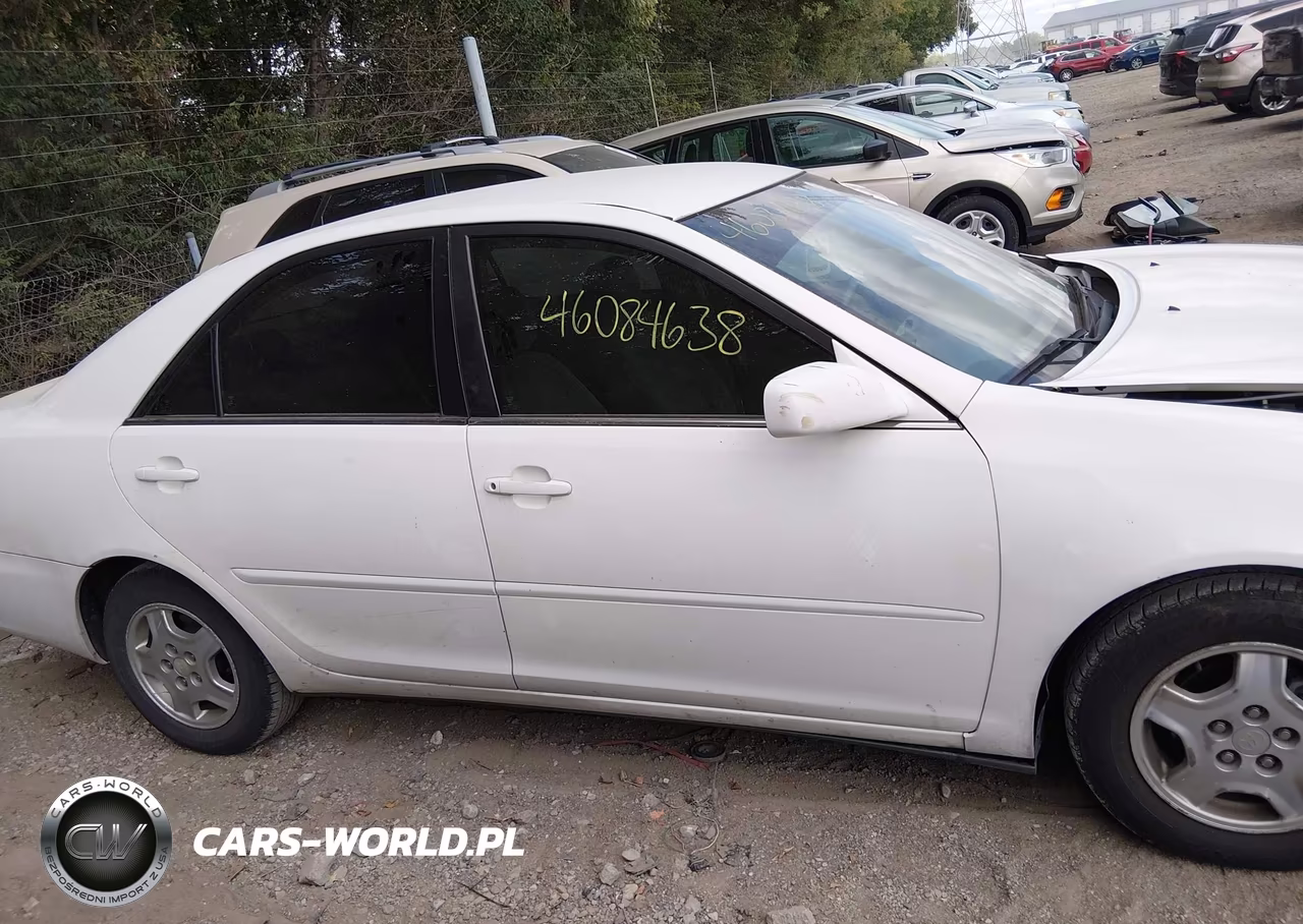 2002 Toyota Camry Le V6 VIN:4T1BF32KX2U034090 - 14
