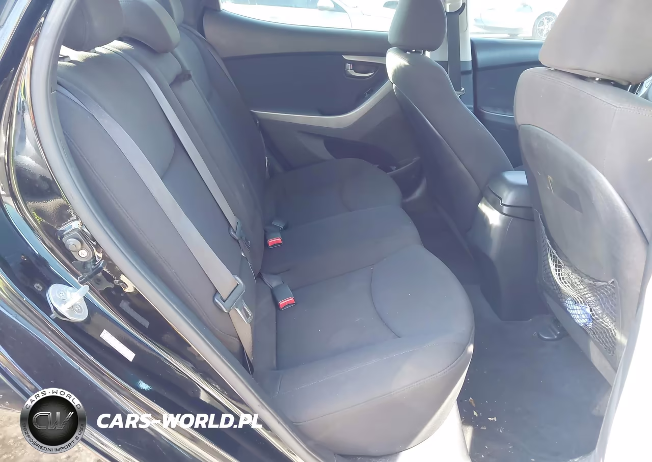 2016 Hyundai Elantra Value Edition VIN:KMHDH4AE2GU566526 - 8