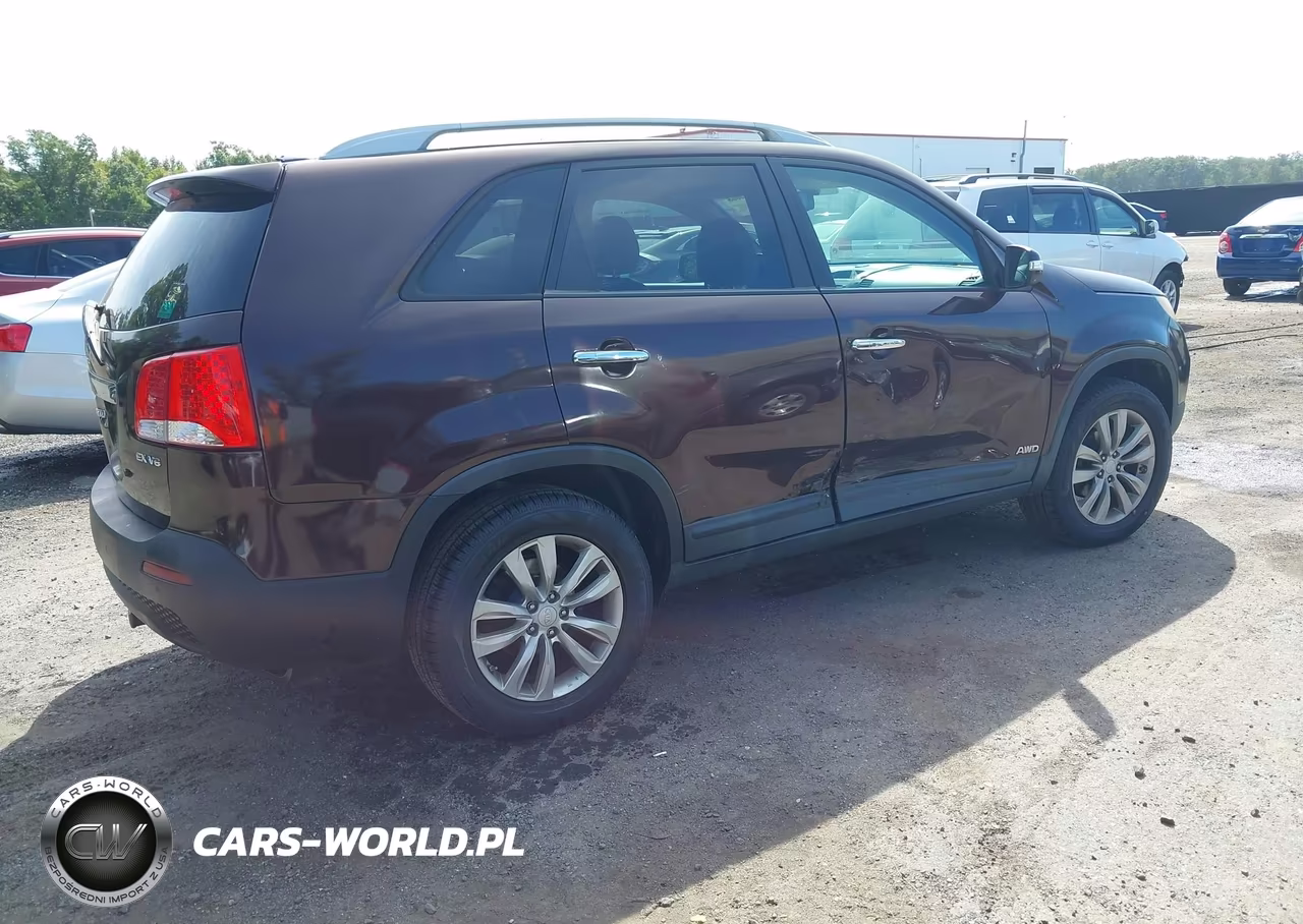 2011 Kia Sorento Ex V6 VIN:5XYKUDA24BG042057 - 4