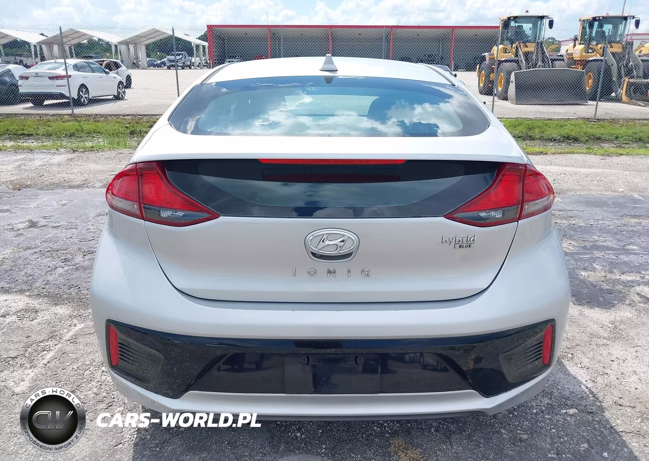 2019 Hyundai Ioniq Hybrid Blue VIN:KMHC65LC5KU107843 - 16