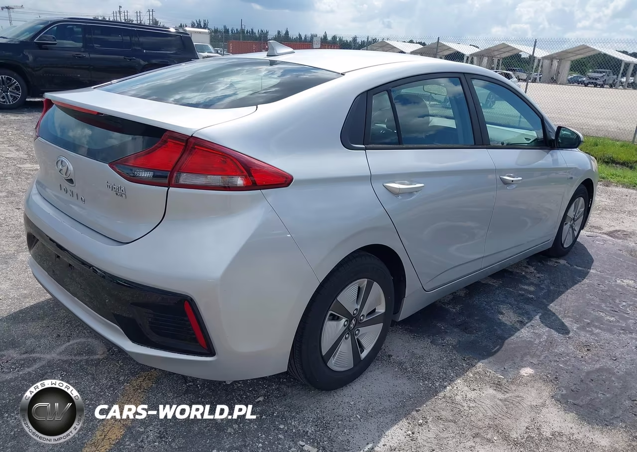 2019 Hyundai Ioniq Hybrid Blue VIN:KMHC65LC5KU107843 - 4