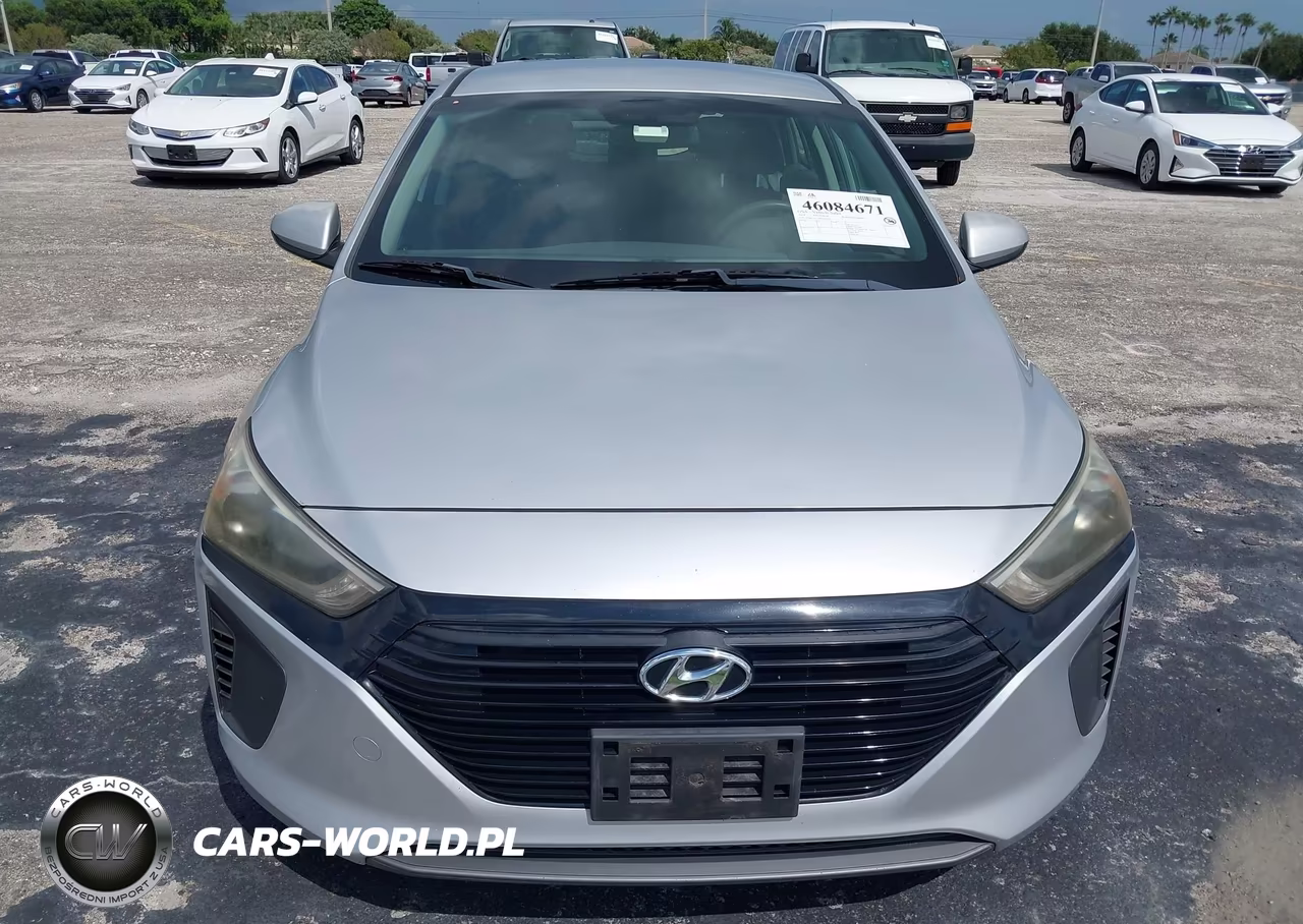 2019 Hyundai Ioniq Hybrid Blue VIN:KMHC65LC5KU107843 - 6