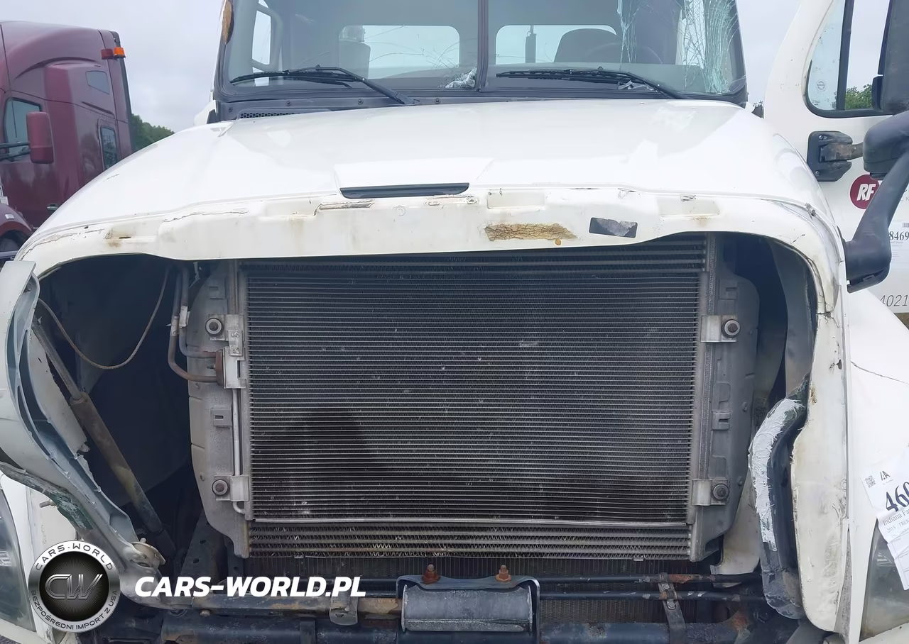 2015 Freightliner Cascadia 125 VIN:3AKJGEDV7FSGG3944 - 9