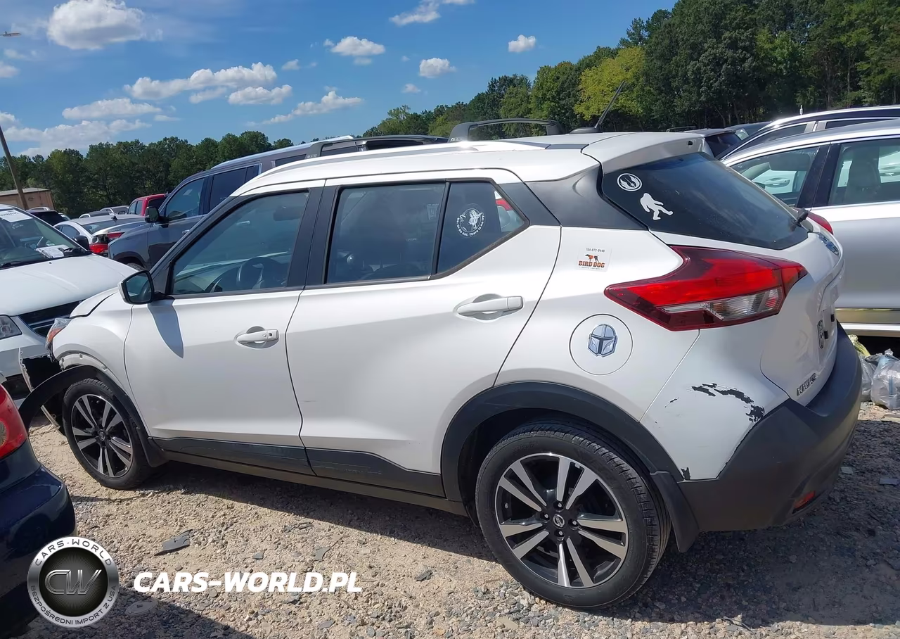 2018 Nissan Kicks Sv VIN:3N1CP5CU3JL534136 - 14