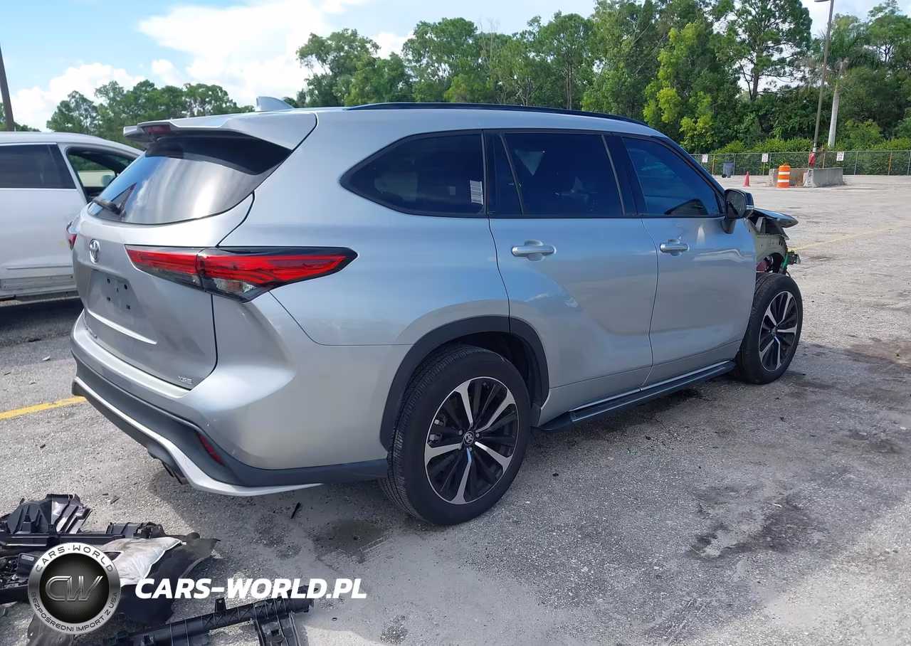 2022 Toyota Highlander Xse VIN:5TDLZRAH8NS123478 - 4