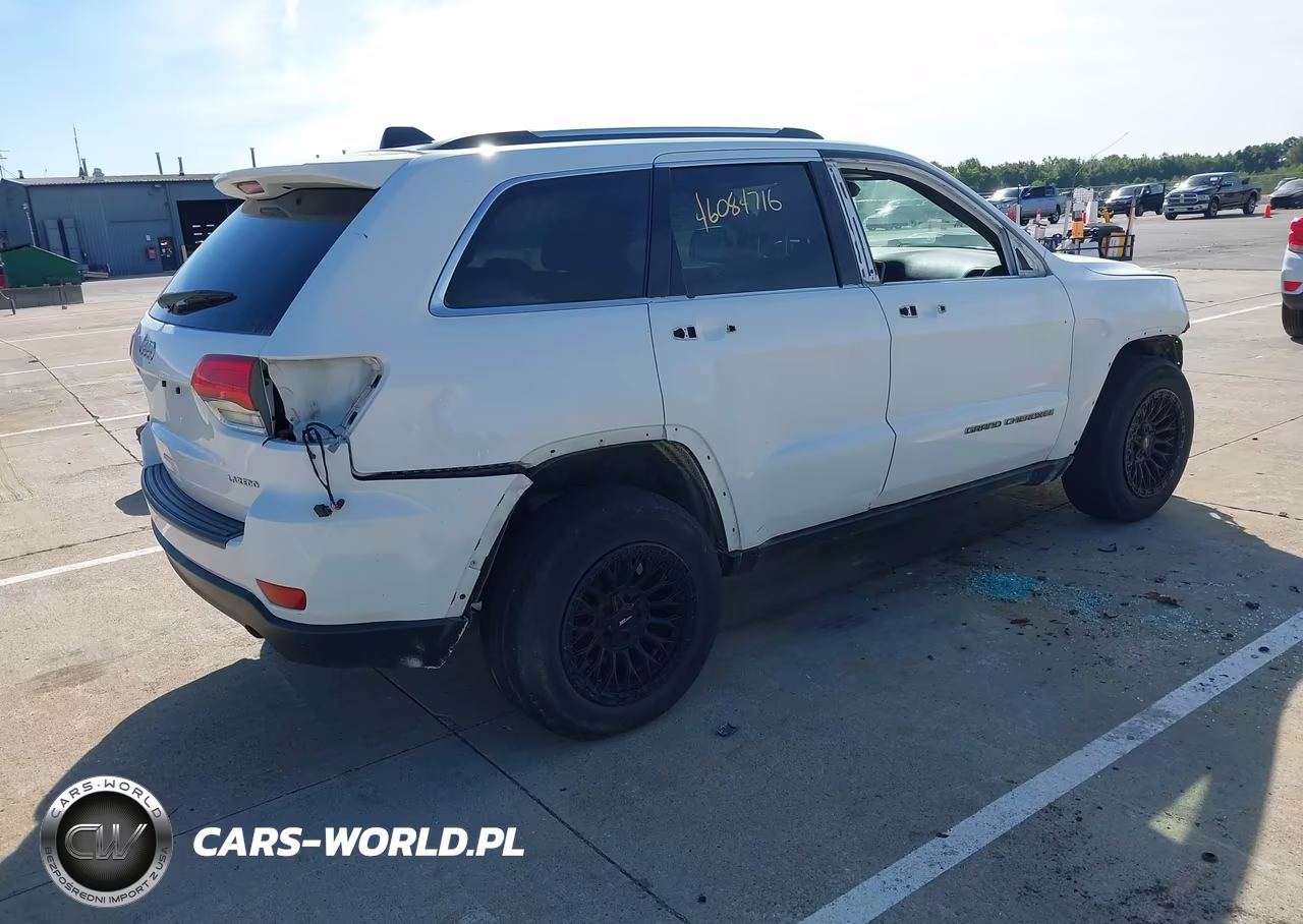 2016 Jeep Grand Cherokee Laredo VIN:1C4RJFAG7GC420785 - 4