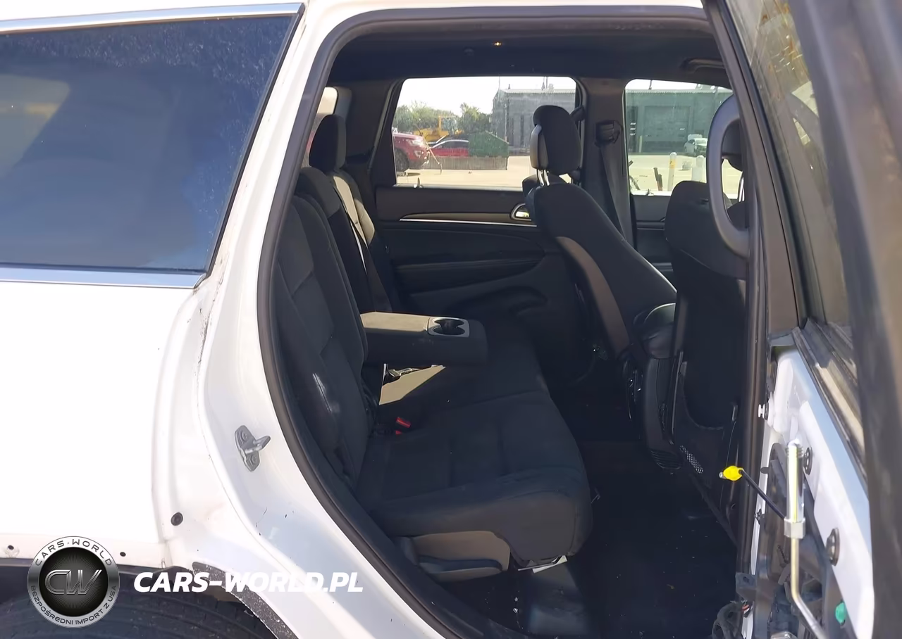 2016 Jeep Grand Cherokee Laredo VIN:1C4RJFAG7GC420785 - 8