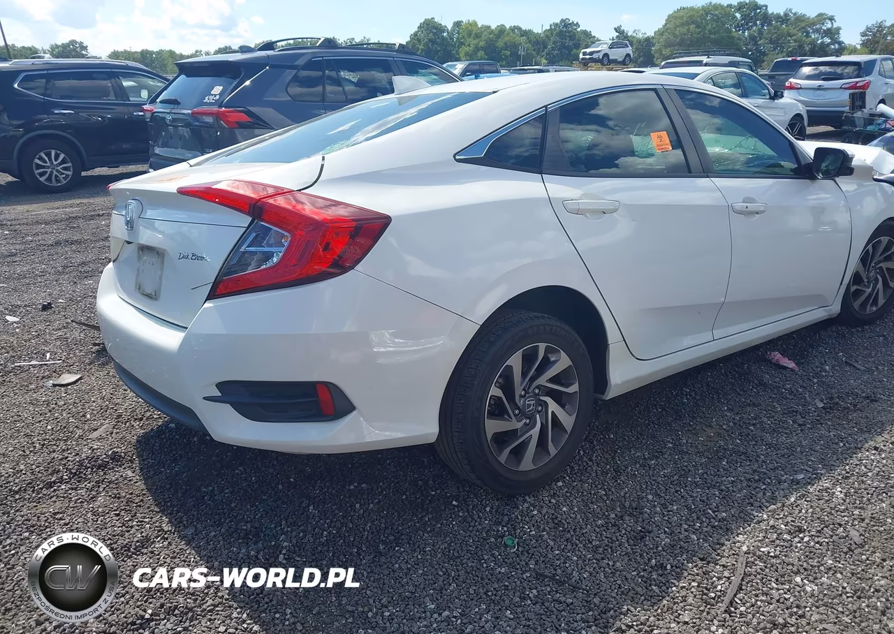 2018 Honda Civic Ex VIN:2HGFC2F75JH568261 - 4