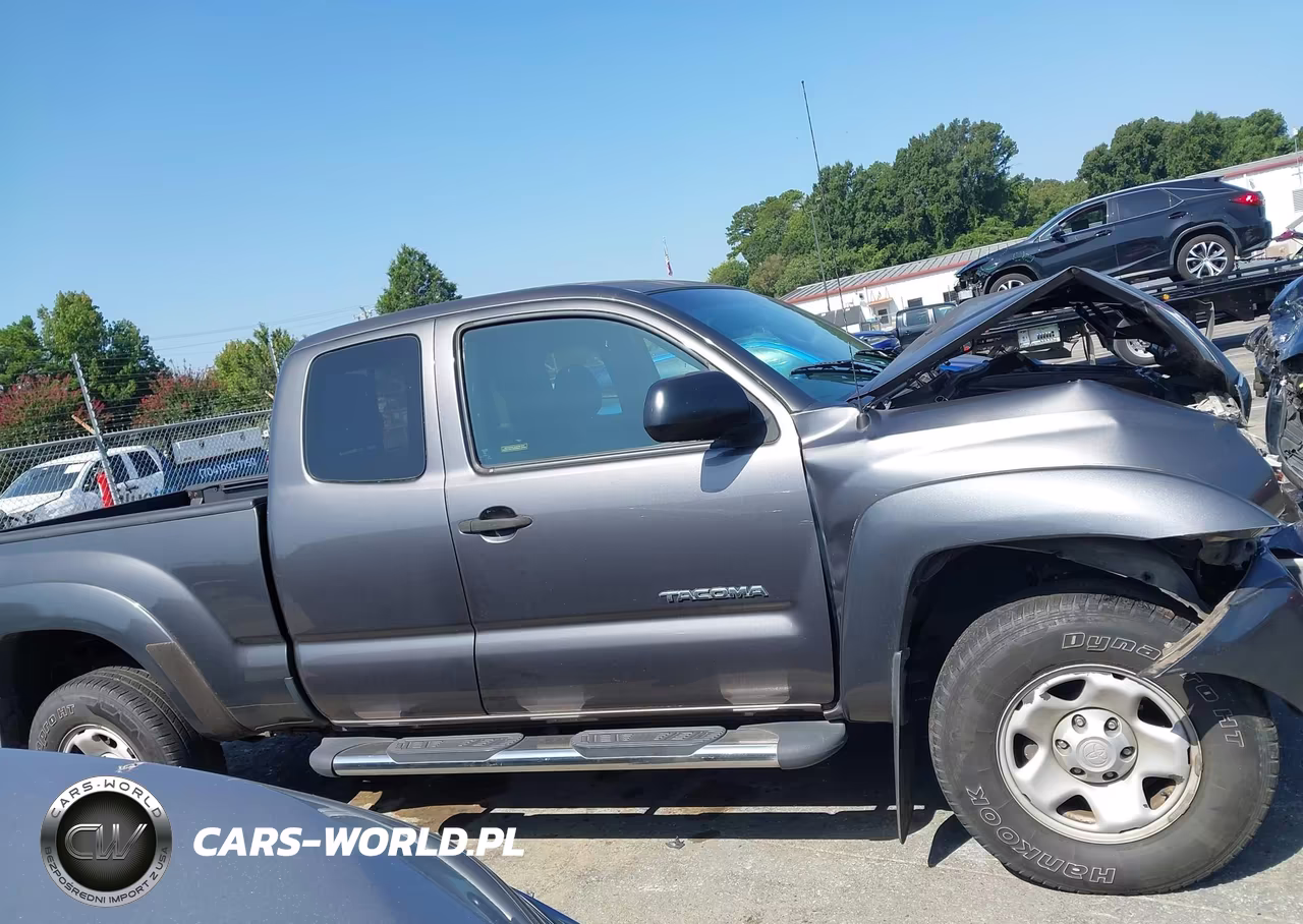 2012 Toyota Tacoma Prerunner V6 VIN:5TFTU4GN0CX012994 - 12