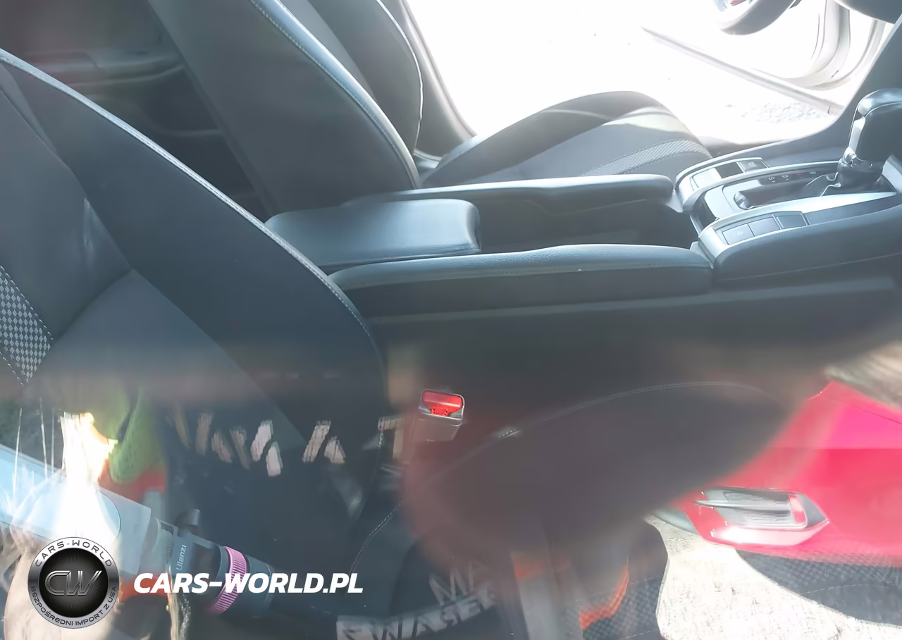 2019 Honda Civic Sport VIN:2HGFC2F8XKH542278 - 5