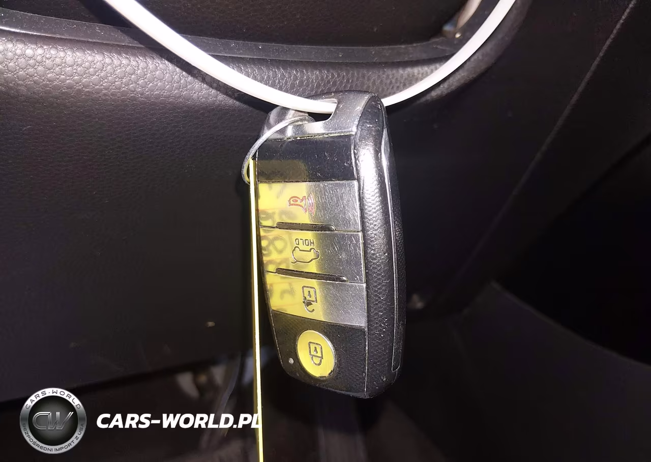 2016 Kia Soul + VIN:KNDJP3A58G7332801 - 11