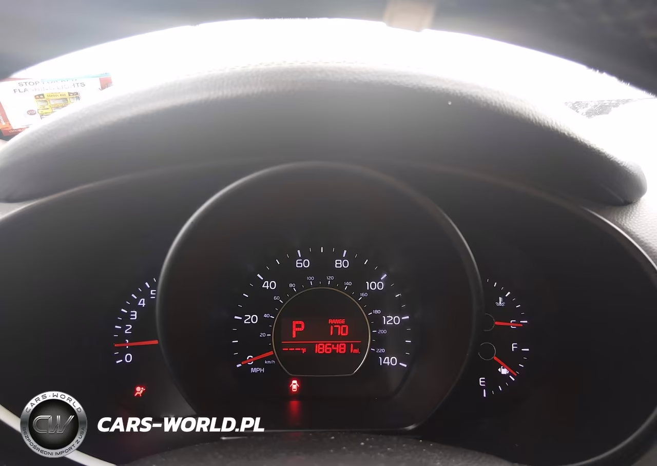 2016 Kia Soul + VIN:KNDJP3A58G7332801 - 7