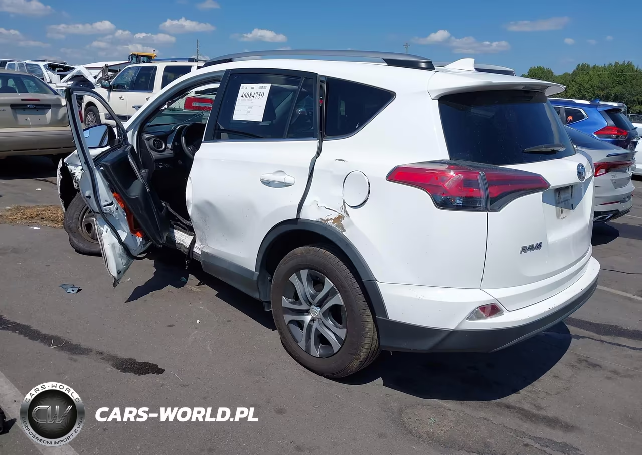 2018 Toyota Rav4 Le VIN:2T3ZFREV0JW495148 - 3