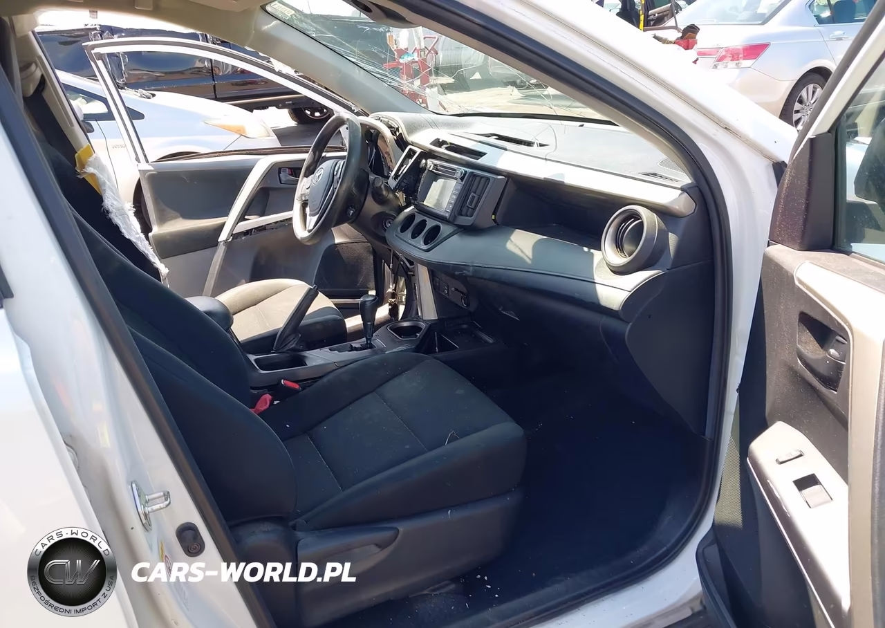 2018 Toyota Rav4 Le VIN:2T3ZFREV0JW495148 - 5