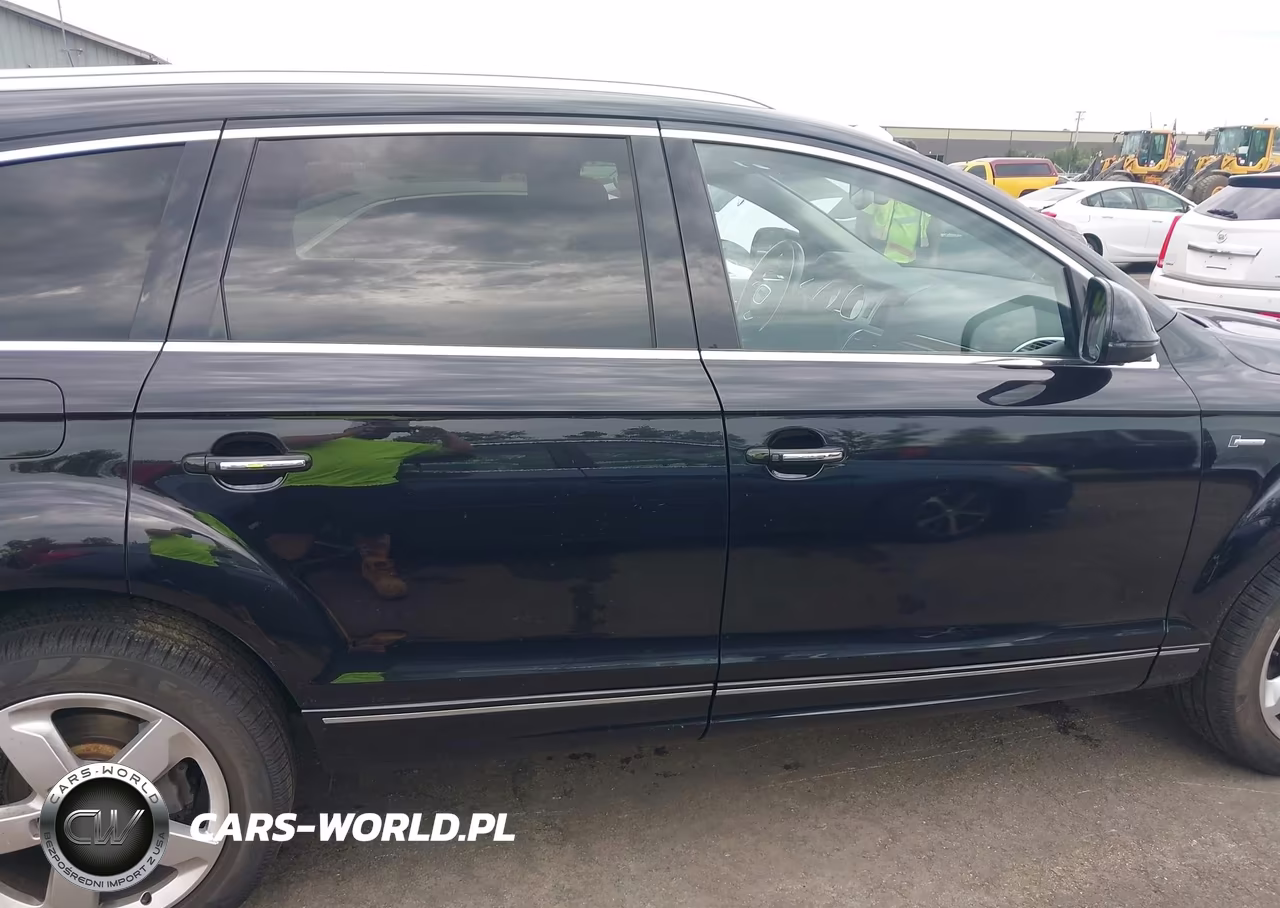 2015 Audi Q7 3.0T Premium VIN:WA1LGAFE7FD018749 - 13