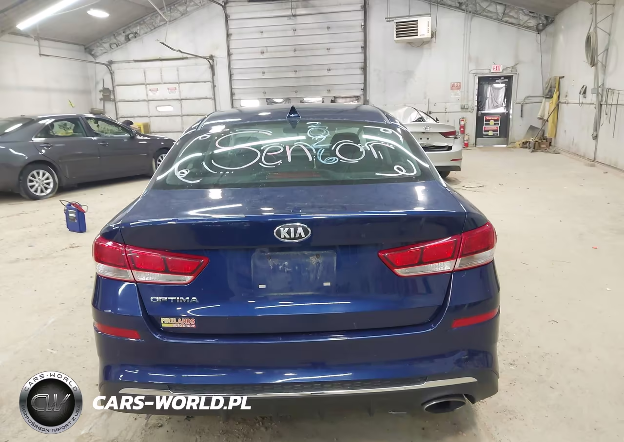 2019 Kia Optima Lx VIN:5XXGT4L39KG351896 - 16
