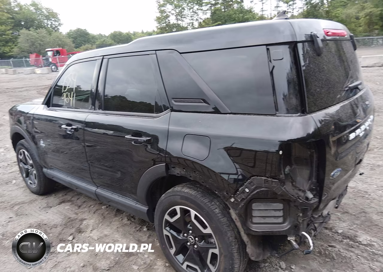 2022 Ford Bronco Sport Outer Banks VIN:3FMCR9C6XNRD83651 - 3