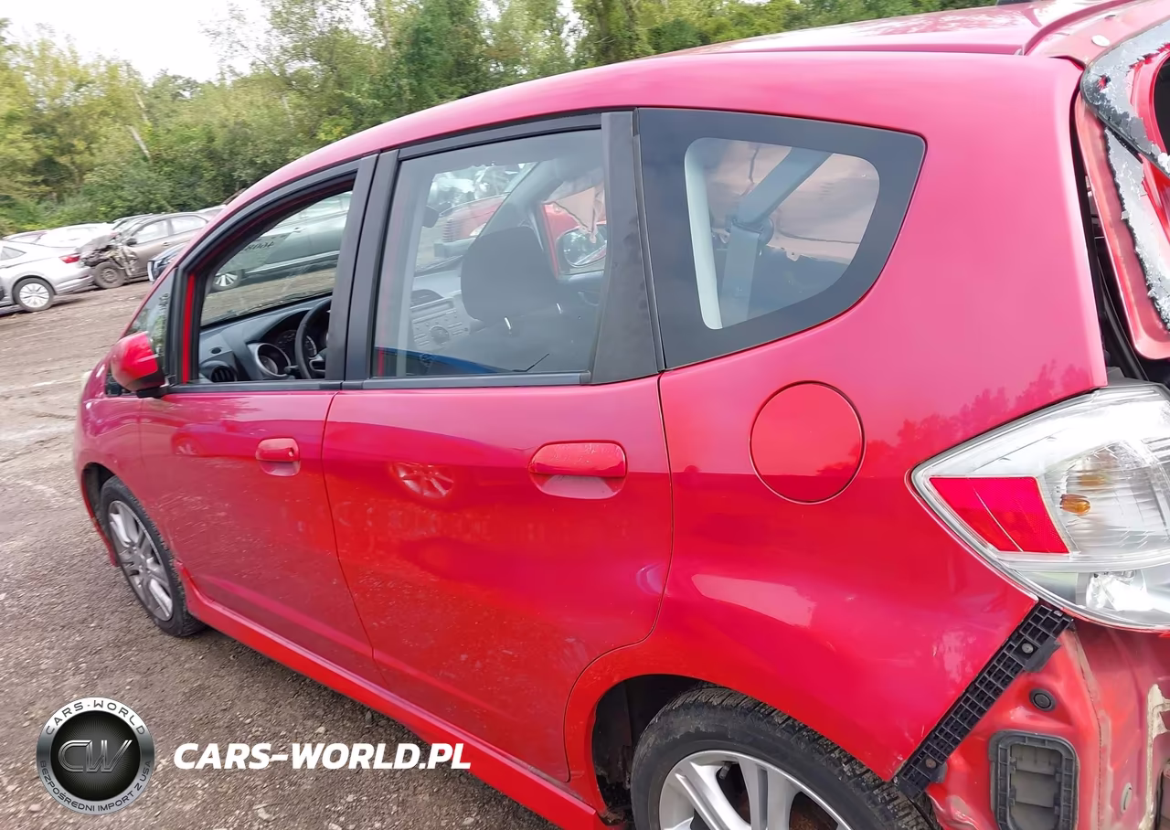 2010 Honda Fit Sport VIN:JHMGE8H49AC004729 - 15
