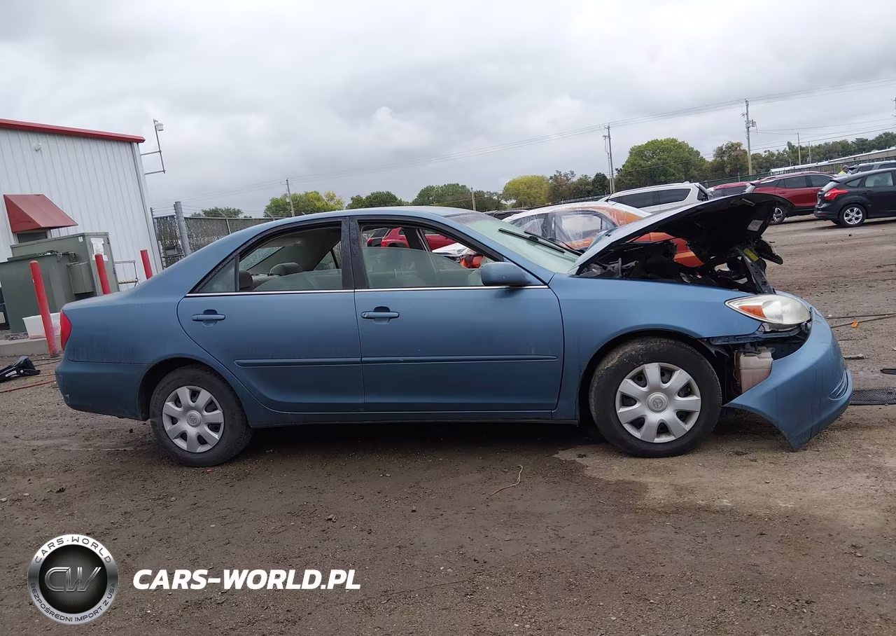 2004 Toyota Camry Le VIN:4T1BE32K04U866267 - 13