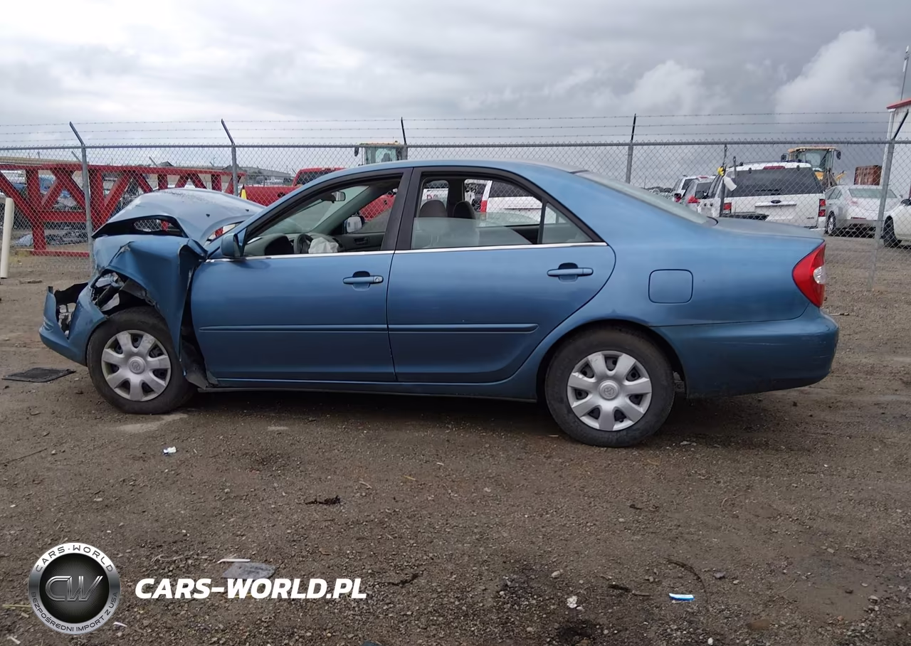 2004 Toyota Camry Le VIN:4T1BE32K04U866267 - 14