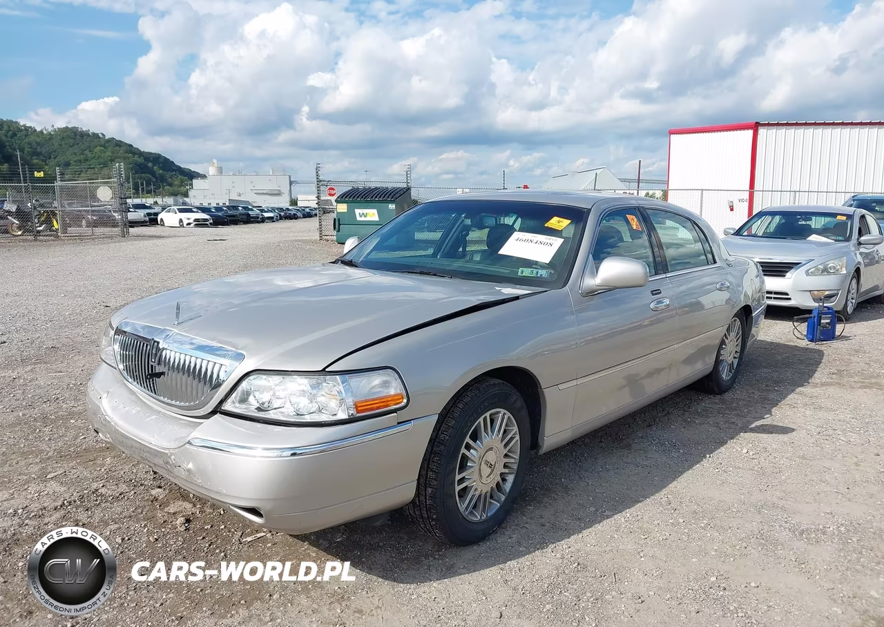 2006 Lincoln Town Car Signature Limited VIN:1LNHM82W16Y630140 - 2