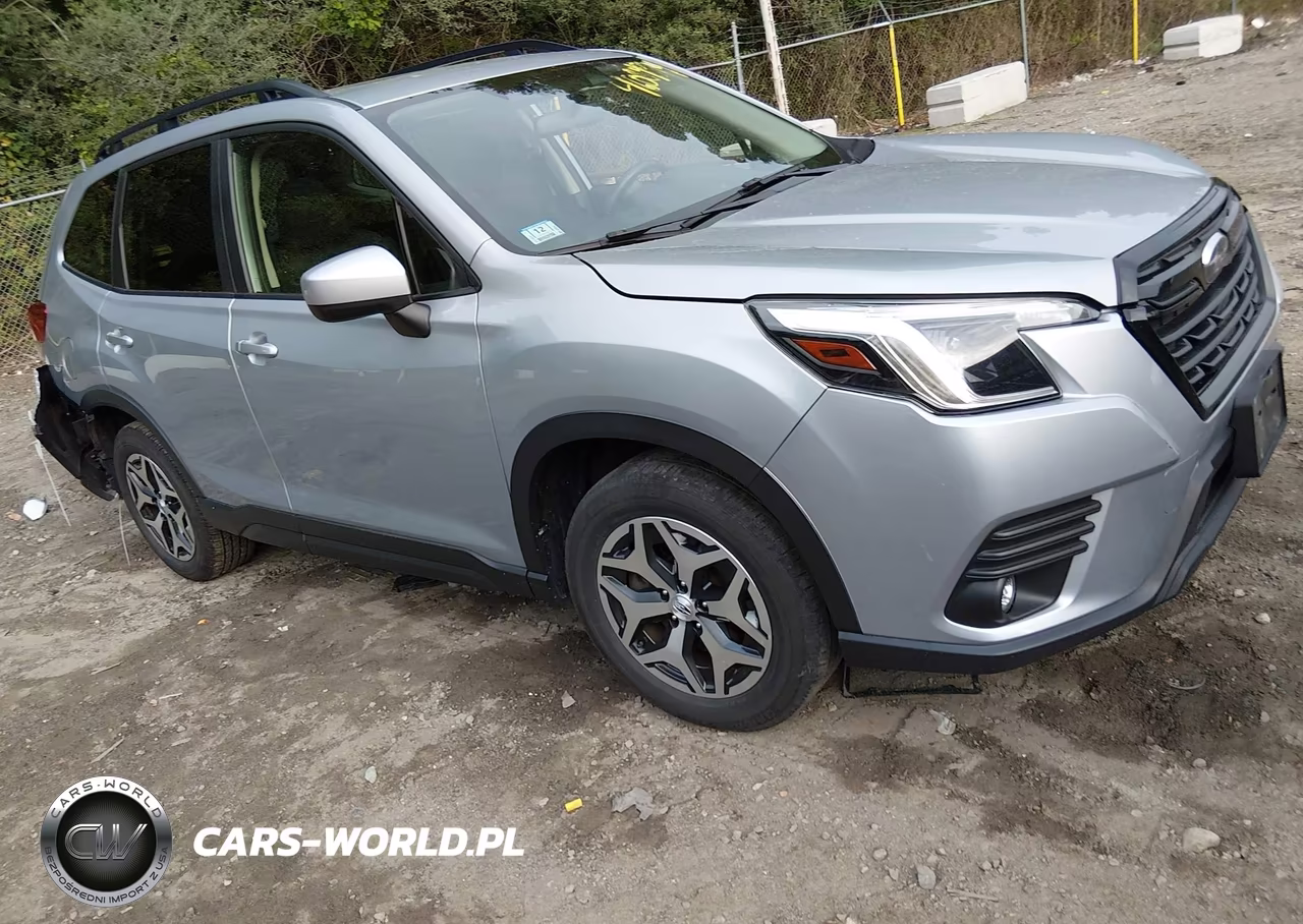 2024 Subaru Forester Premium