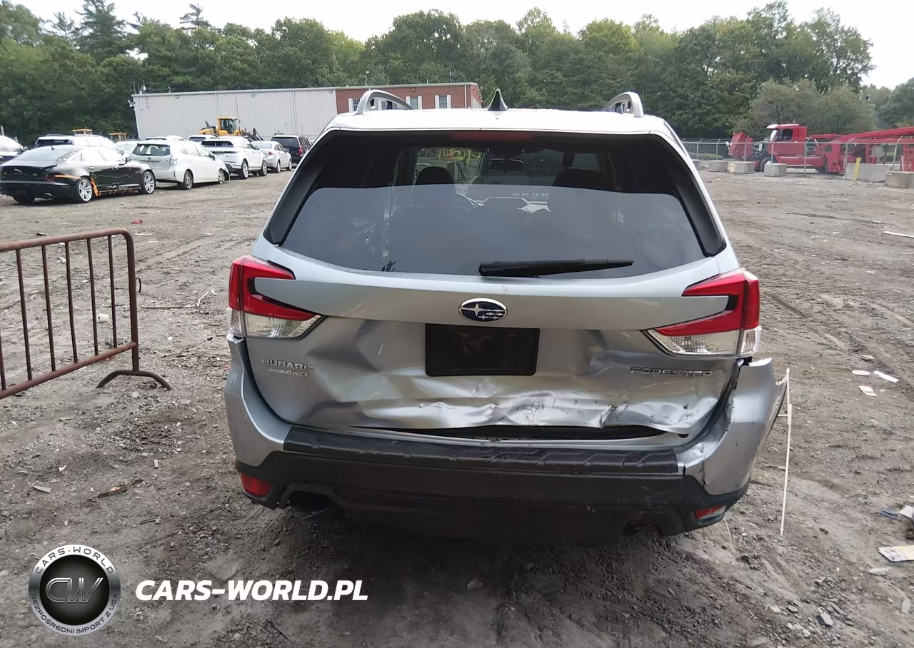2024 Subaru Forester Premium VIN:JF2SKADC9RH413984 - 15
