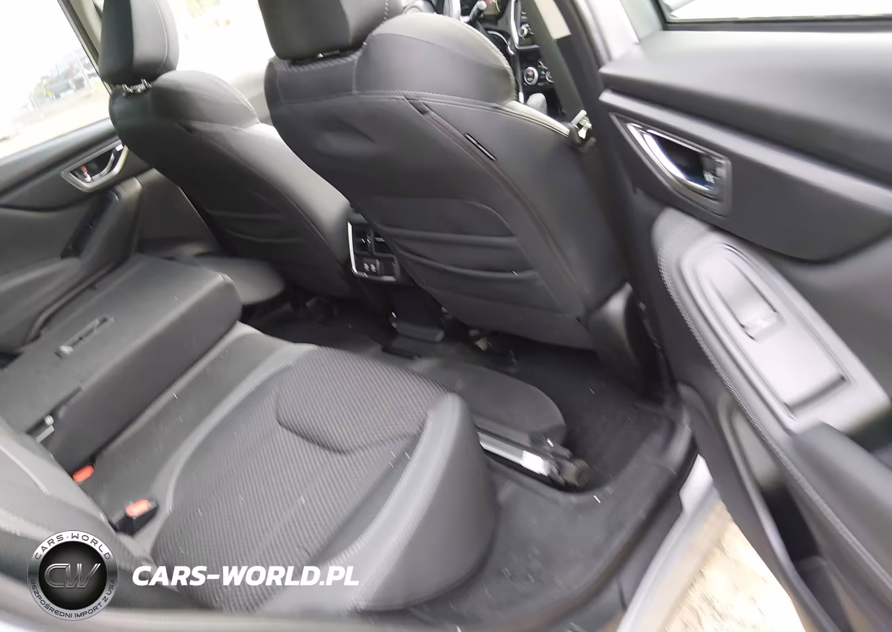 2024 Subaru Forester Premium VIN:JF2SKADC9RH413984 - 8