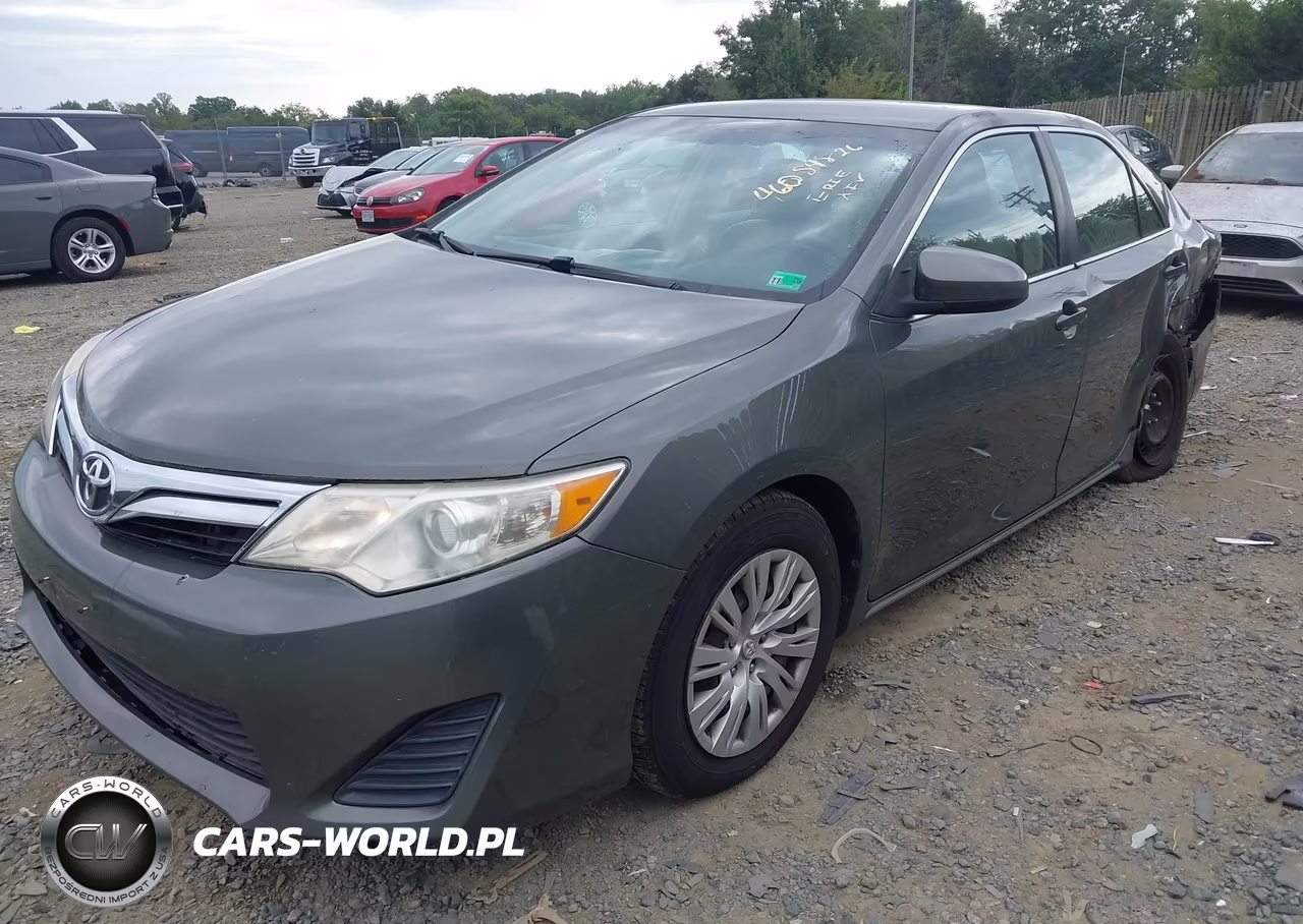 2014 Toyota Camry Le VIN:4T4BF1FK2ER437411 - 2