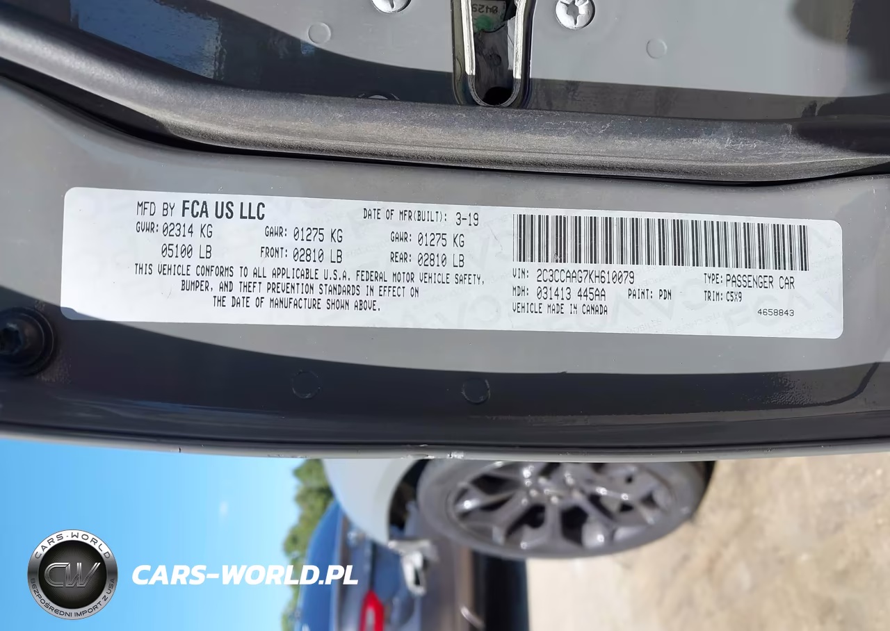 2019 Chrysler 300 Touring VIN:2C3CCAAG7KH610079 - 9