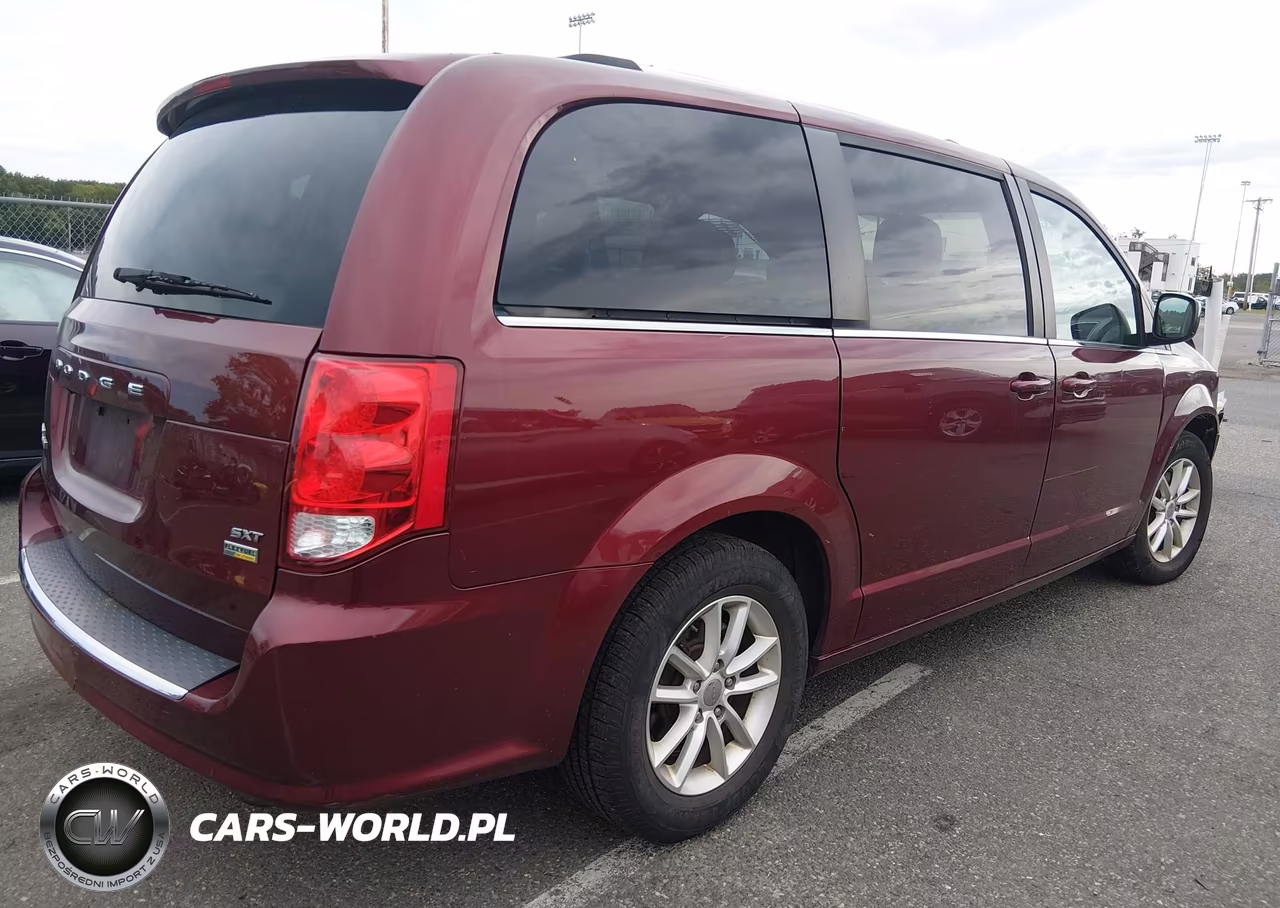 2018 Dodge Grand Caravan Sxt VIN:2C4RDGCG3JR265788 - 4