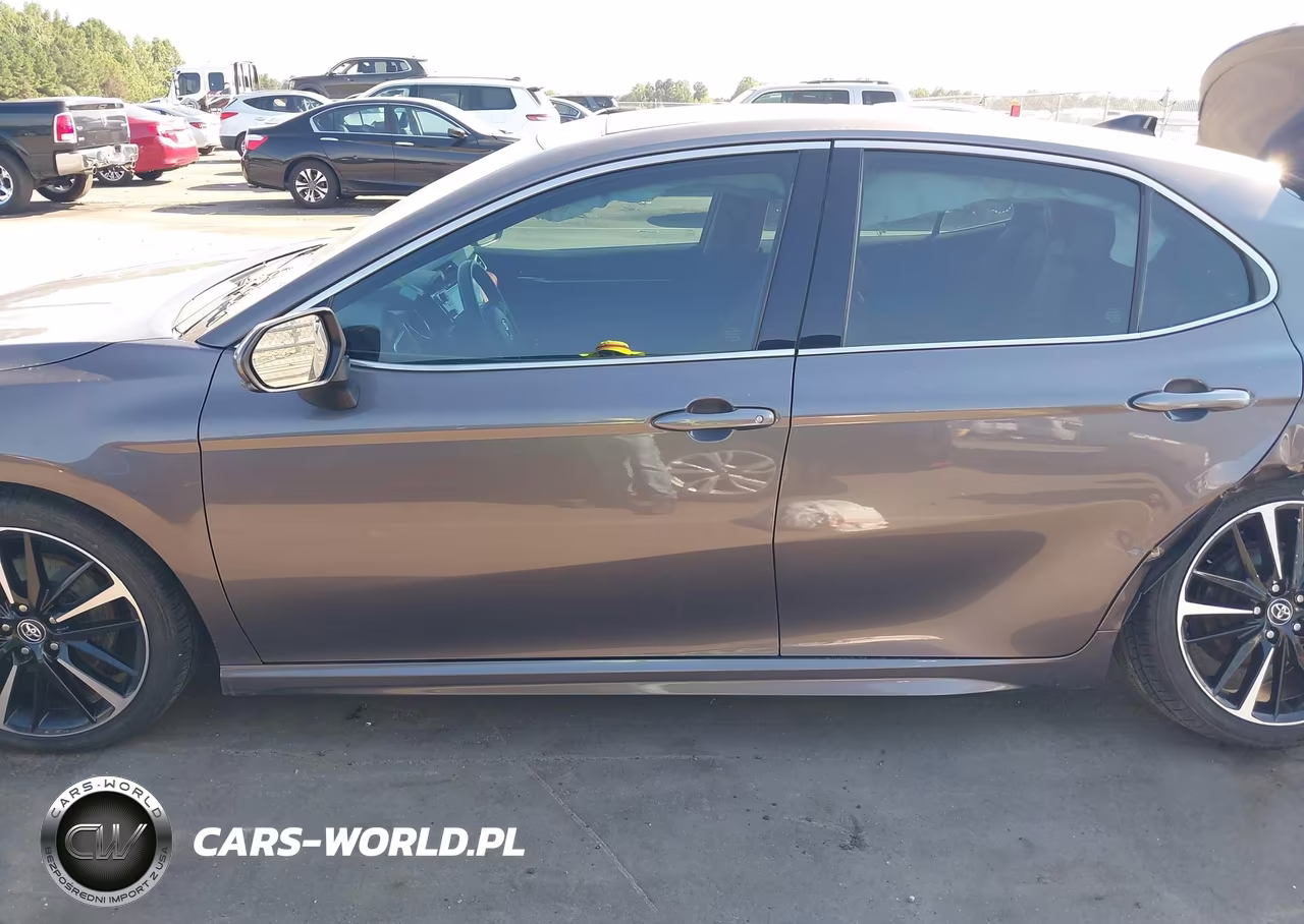 2018 Toyota Camry Xse VIN:4T1B61HK4JU033169 - 14