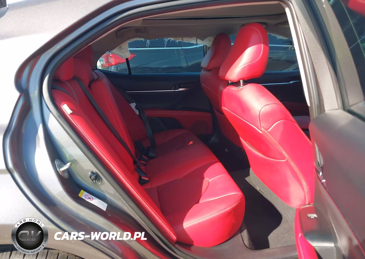 2018 Toyota Camry Xse VIN:4T1B61HK4JU033169 - 8